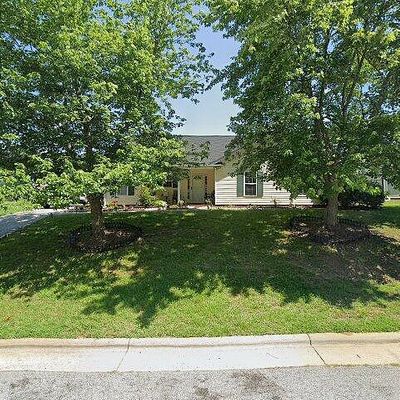 1603 Coventry Woods Ct, Greensboro, NC 27405