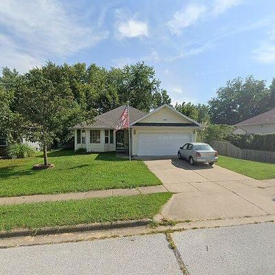 1738 E Lee St, Republic, MO 65738