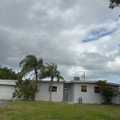 235 Ne 2 Nd St, Satellite Beach, FL 32937