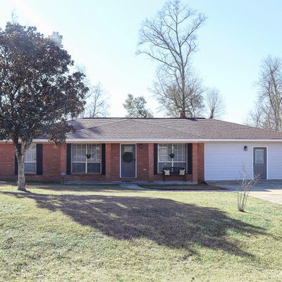 208 Walnut Dr, Petal, MS 39465