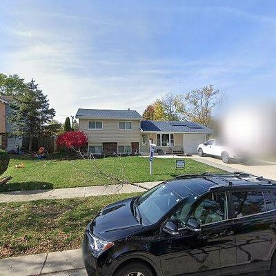 213 Meadowbrook Dr, Bolingbrook, IL 60440