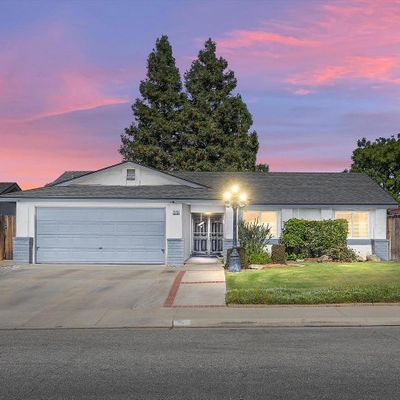 2713 Dalea St, Bakersfield, CA 93308