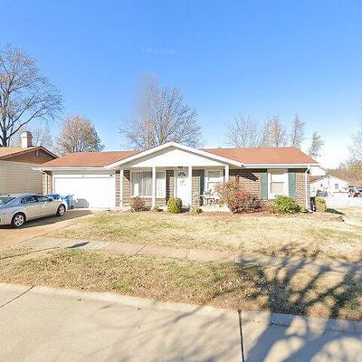 2807 Gladwood Dr, Saint Louis, MO 63129