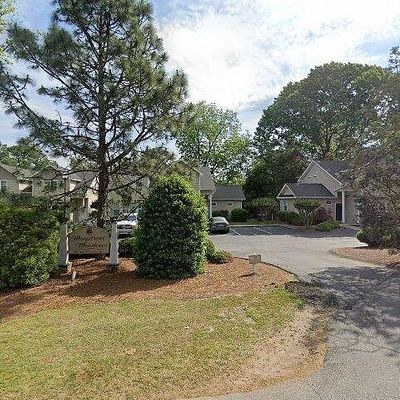 255 E Delaware Ave, Southern Pines, NC 28387