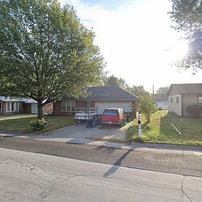 311 S Sunset Hills Dr, Concordia, MO 64020