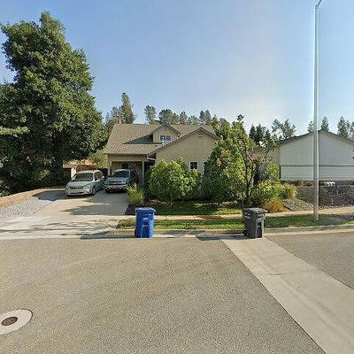 3200 Bridgewater Ct, Redding, CA 96003