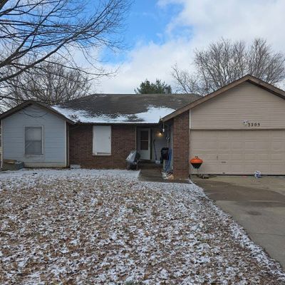 3205 W Roxbury St, Springfield, MO 65807