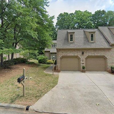 36 Sturbridge Ln, Greensboro, NC 27408