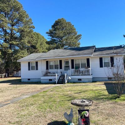 37 Jernigan Rd, Pembroke, NC 28372