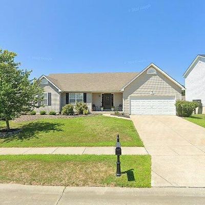 421 Valley Oaks Dr, Wentzville, MO 63385