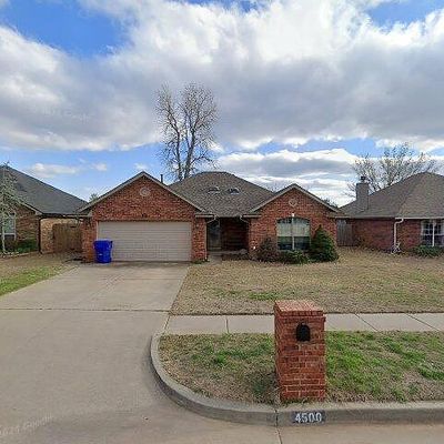 4500 Newport Dr, Norman, OK 73072