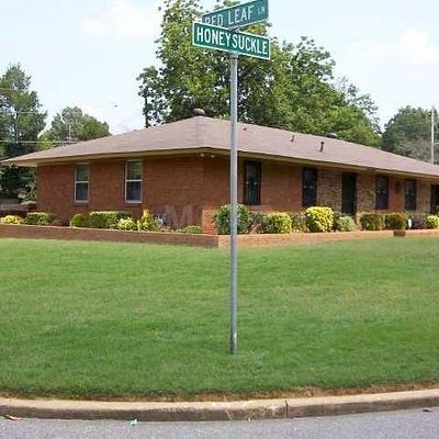 4658 Honeysuckle St, Memphis, TN 38109