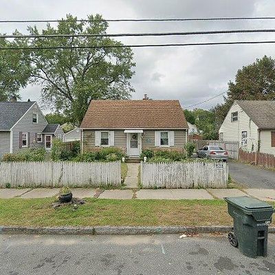 54 Seymour Ave, Springfield, MA 01109