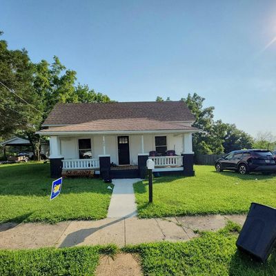 608 W Main St, Park Hills, MO 63601