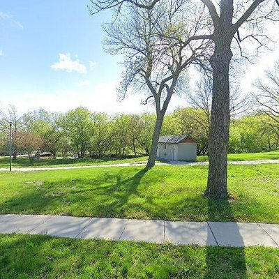 621 Kingsley Ave, York, NE 68467