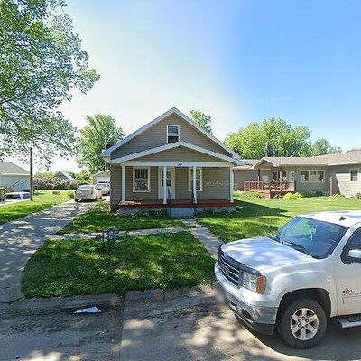 706 E Forrest St, Sutton, NE 68979