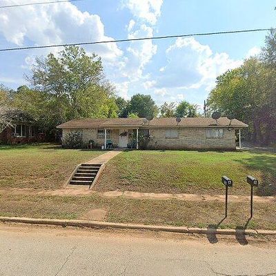 706 W Burleson St, Marshall, TX 75670