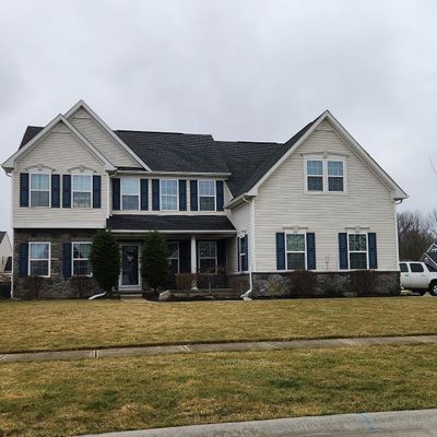 7312 Warblers Ln, North Ridgeville, OH 44039