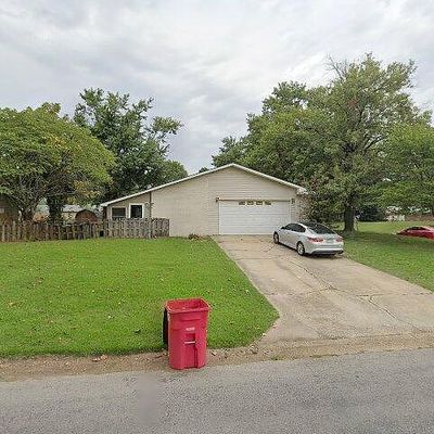 844 Cambridge Dr, Sikeston, MO 63801