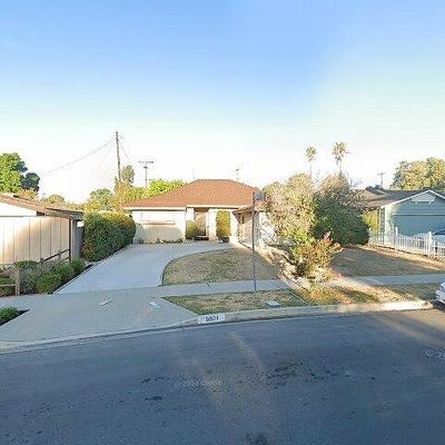 8601 Delco Ave, Winnetka, CA 91306