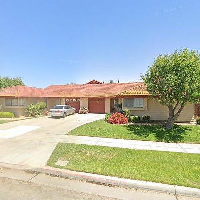 901 Barnett Way, Madera, CA 93637