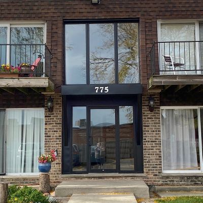 775 Grove Dr Apt 105, Buffalo Grove, IL 60089