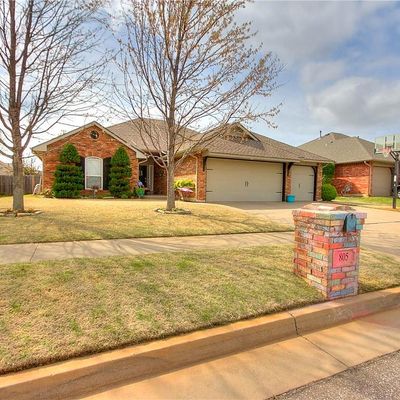 805 Dana Dr, Yukon, OK 73099