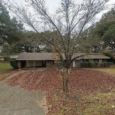 809 Maxwell Dr, Hattiesburg, MS 39401