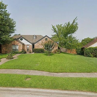 916 Westover Dr, Lancaster, TX 75134