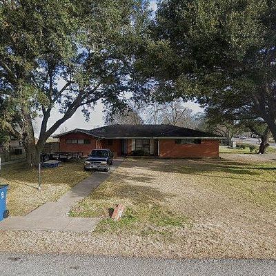 100 Bledsoe St, Prairie View, TX 77446