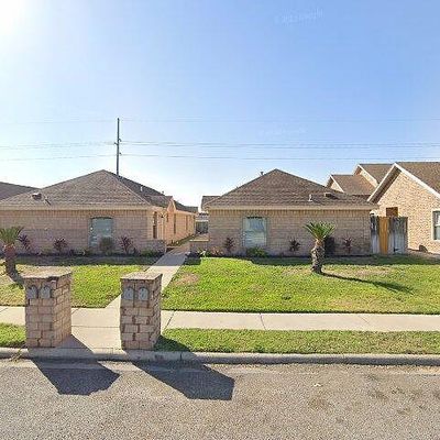 1208 S Diplomat Dr, Pharr, TX 78577