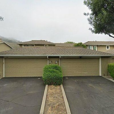 19308 Creekside Cir, Salinas, CA 93908