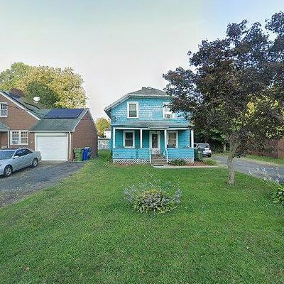 2 Walnut St, Middletown, CT 06457