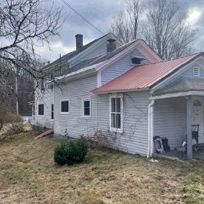 28 Middlefield Rd, Chester, MA 01011