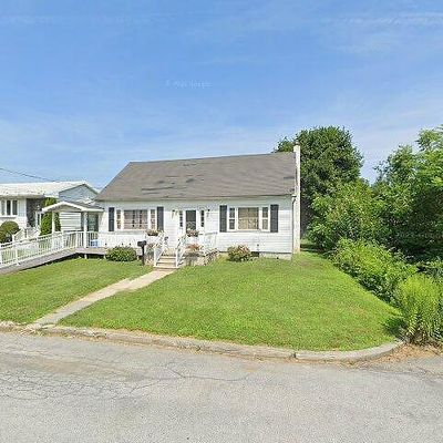 309 Penn St, Topton, PA 19562