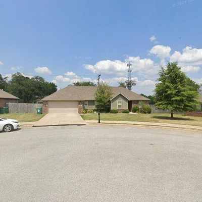 471 Capri St, Centerton, AR 72719