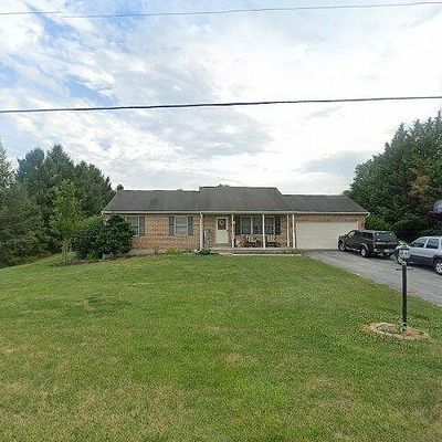 5046 Short Rd, Spring Grove, PA 17362