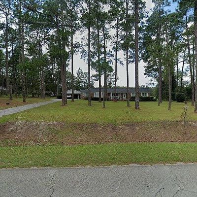 649 Modoc Rd, Swainsboro, GA 30401