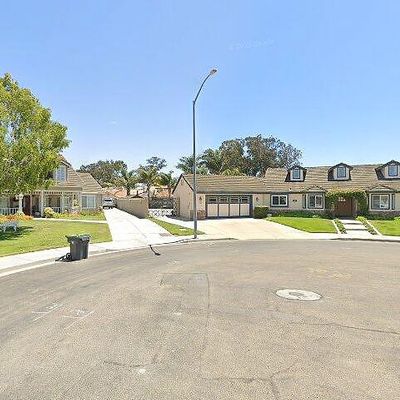 730 Meridian Ct, Santa Maria, CA 93455