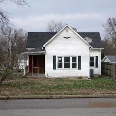 757 Vine St, Clinton, IN 47842