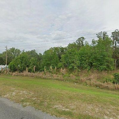 1100 N Summit St, Crescent City, FL 32112