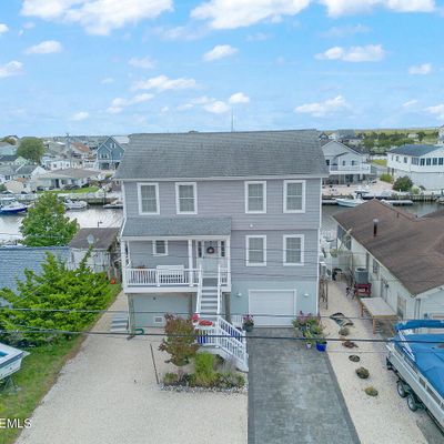 10 Captains Drive, Little Egg Harbor, NJ 08087