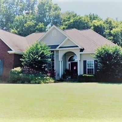 119 Sunfest Dr, Deatsville, AL 36022