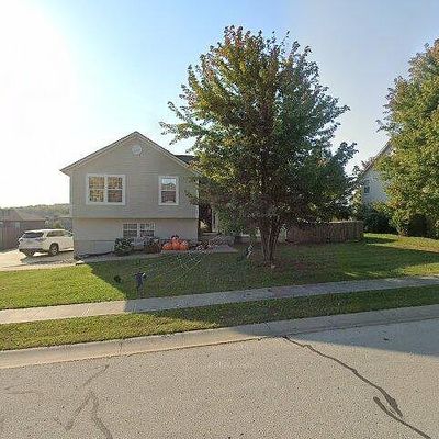 1301 Sw 9 Th St, Oak Grove, MO 64075