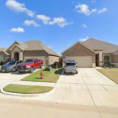 132 Independence Dr, Joshua, TX 76058