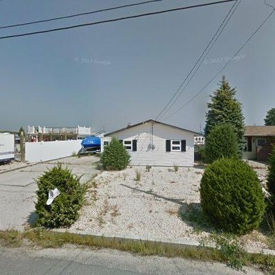 19 S Portland Dr, Little Egg Harbor Twp, NJ 08087