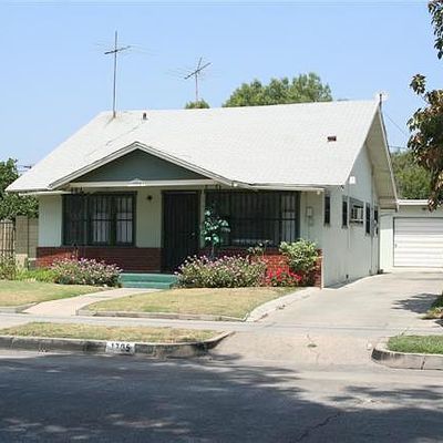 1705 W 6 Th St, Santa Ana, CA 92703