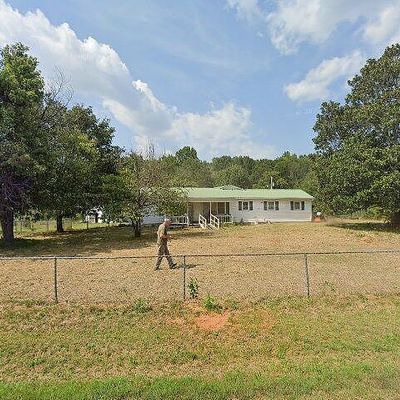 215 Erwin Cir, Starr, SC 29684