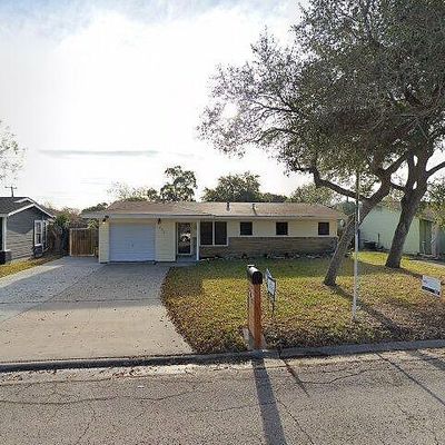 402 Reynolds Ave, Taft, TX 78390