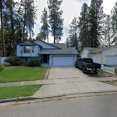 5366 E Woodland Dr, Post Falls, ID 83854